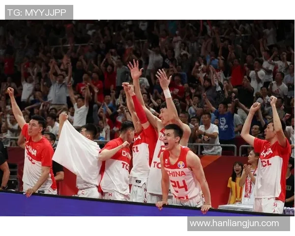 上海篮球队在世界杯积分榜上以59分稳居第一名展现强劲实力 上海篮球队在世界杯积分榜上以59分稳居第一名展现强劲实力