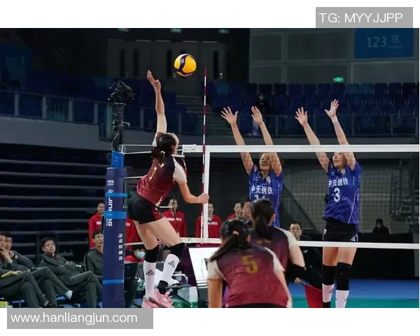 南京排球队个人能力分析与数据解读助力球队提升竞技水平