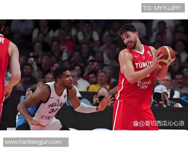 深圳篮球队防守策略分析及其在比赛中的关键作用探讨 深圳篮球队防守策略分析及其在比赛中的关键作用探讨