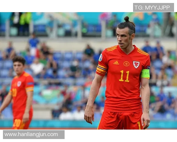 克鲁赛与智利大学的激烈对决揭示足球战术与团队合作的魅力